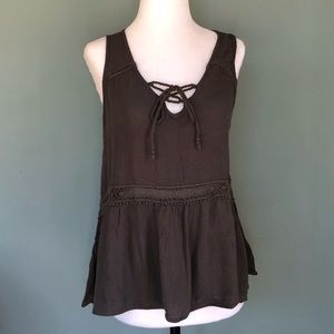 MOSSIMO SUPPLY CO. SLEEVELESS  BLOUSE
